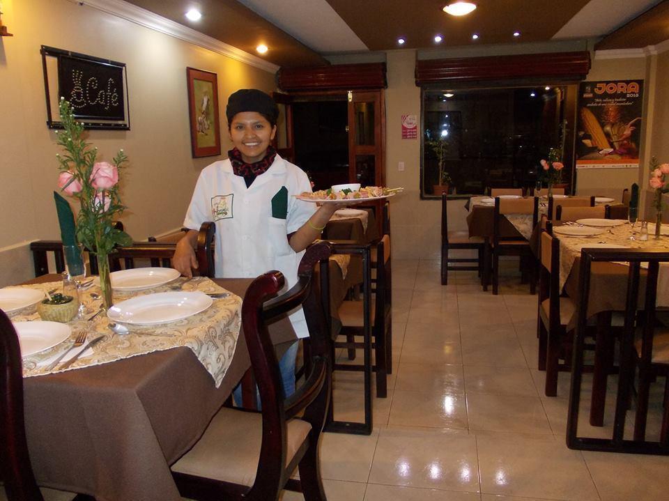 Hostal Jora Continental Котакачи Екстериор снимка