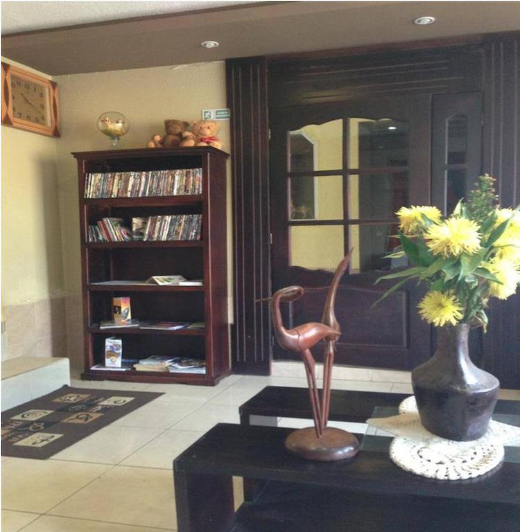 Hostal Jora Continental Котакачи Екстериор снимка